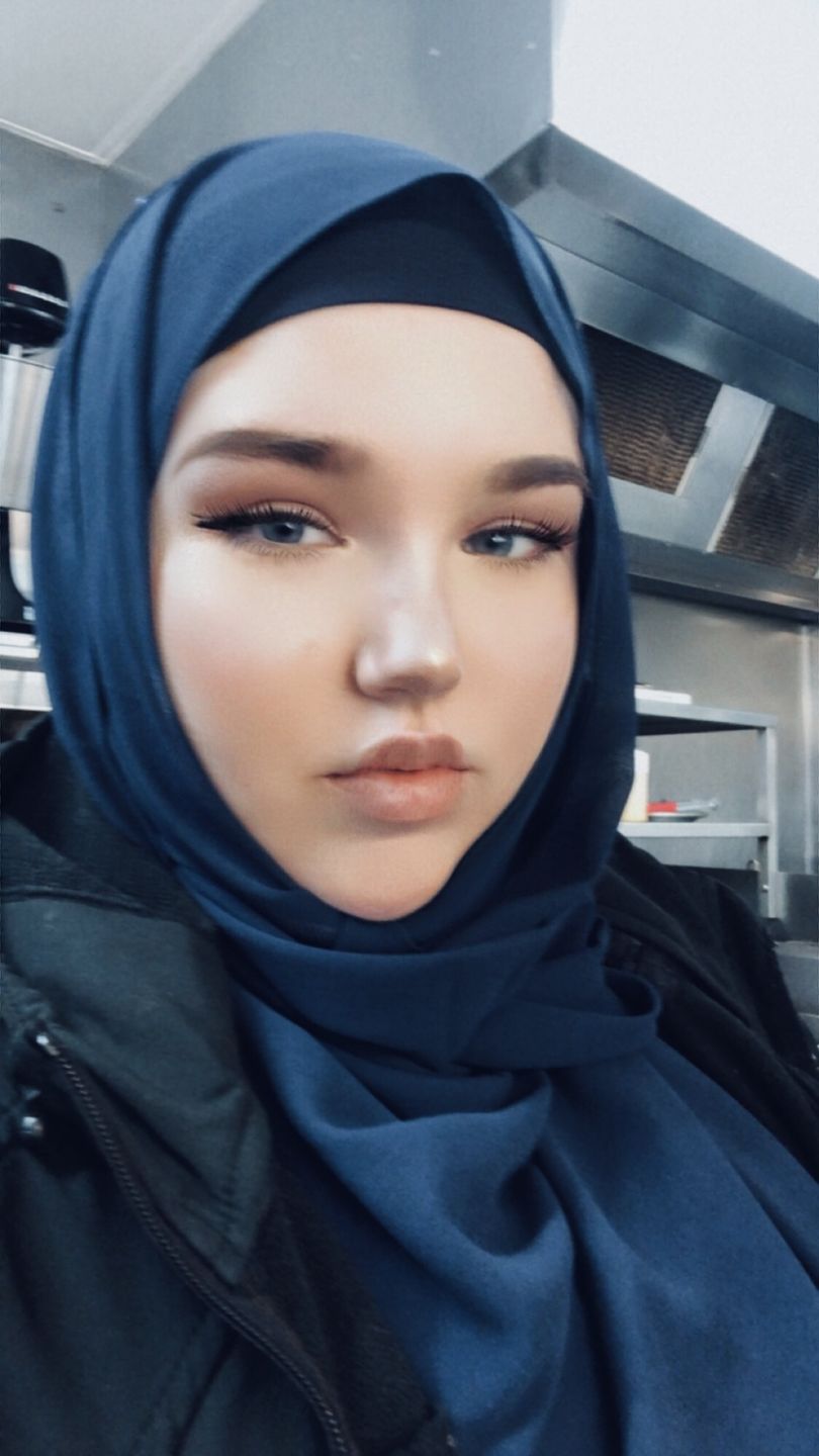 Customer photo review of Essential Chiffon Hijab & Cap - Navy