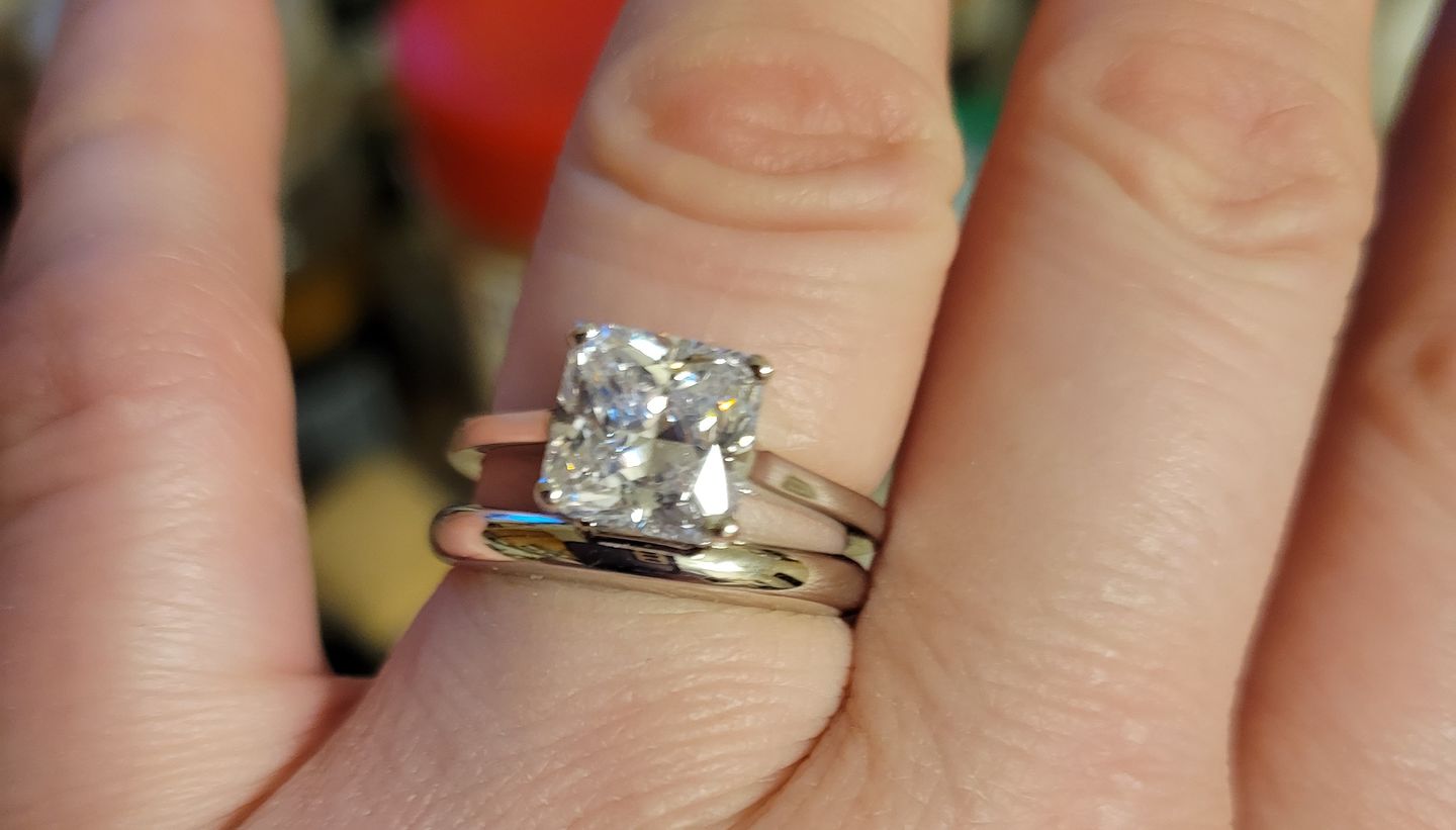 Customer photo review of High Polished Classic Comfort Fit Wedding Band