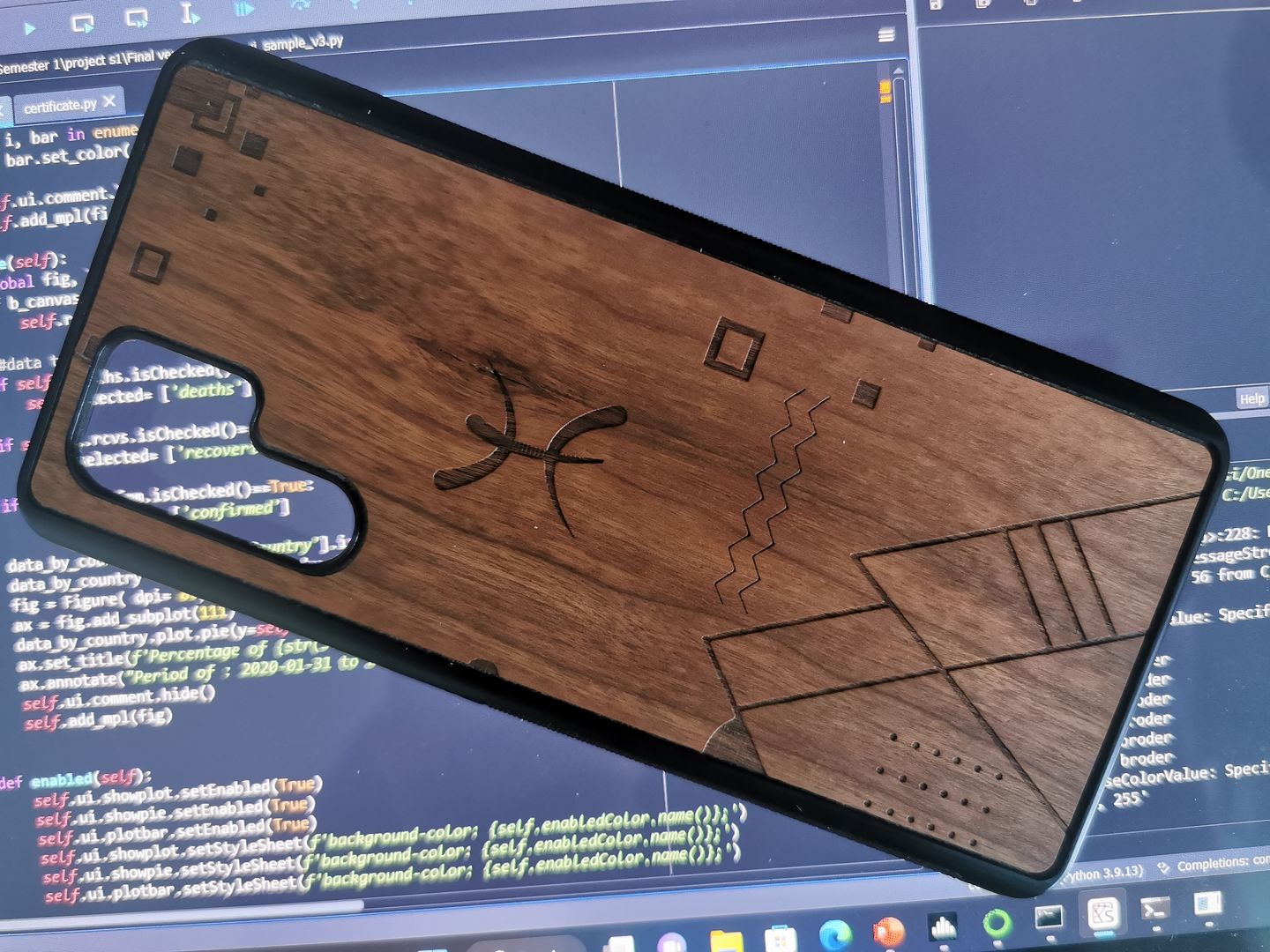 Customer photo review of Coque en bois pour HUAWEI - Abstract Amazigh - Fabrication 100% française ( Azamoul x Coque en Bois)