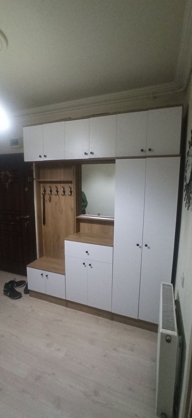 Customer photo review of Rani EA104 Portmanto Çekmeceli Aynalı Raflı Vestiyer Sepet Ceviz - Beyaz