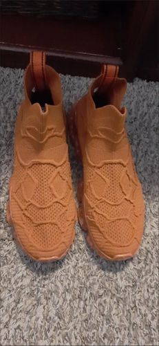 Customer photo review of Breathable Shock Absorbing Blade Shoes