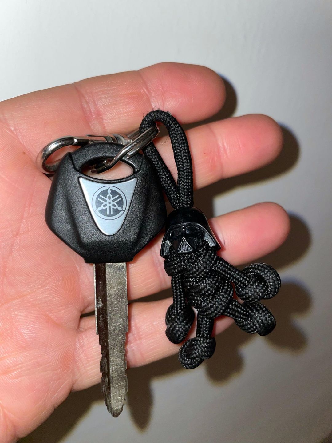 Customer photo review of Darth Vader Paracord Buddy Keychain