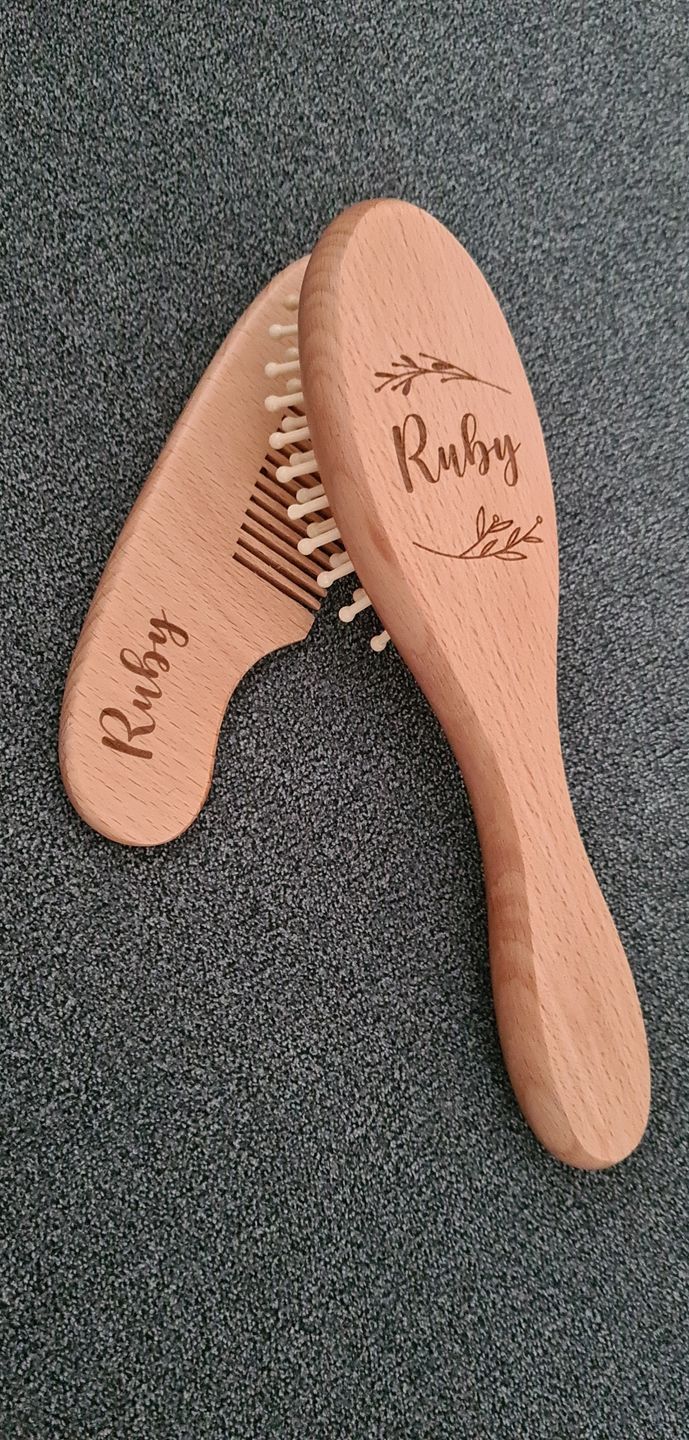 Customer photo review of Peigne bébé personnalisé