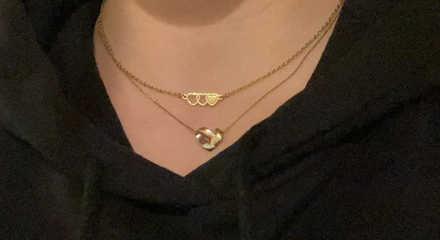 Customer photo review of 3 Sisters Set | Halsketten