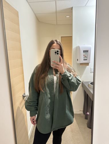 Customer photo review of Vintage Levi's Button Up Shirt Size 2XL