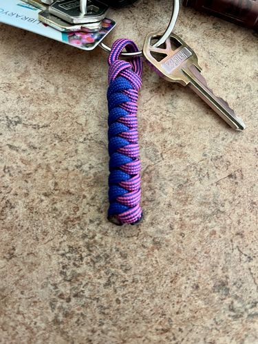 Customer photo review of Electric Blue Paracord