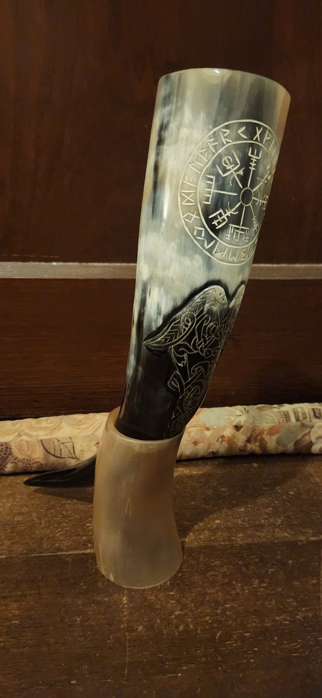 Customer photo review of Premium Ravens Guidance Drinking Horn