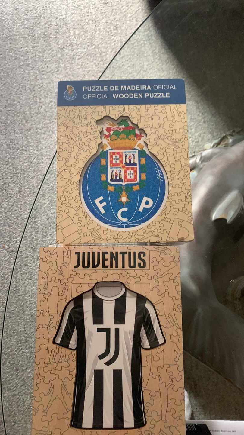 Customer photo review of FC Porto® Logo - Official Wooden Puzzle