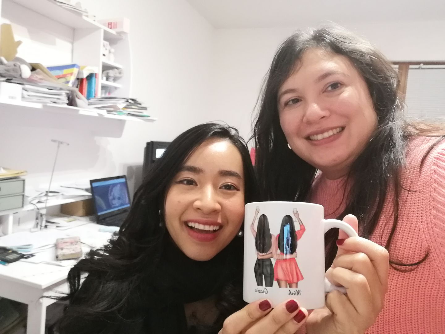 Customer photo review of Winter Besties - Personalisierte Tasse