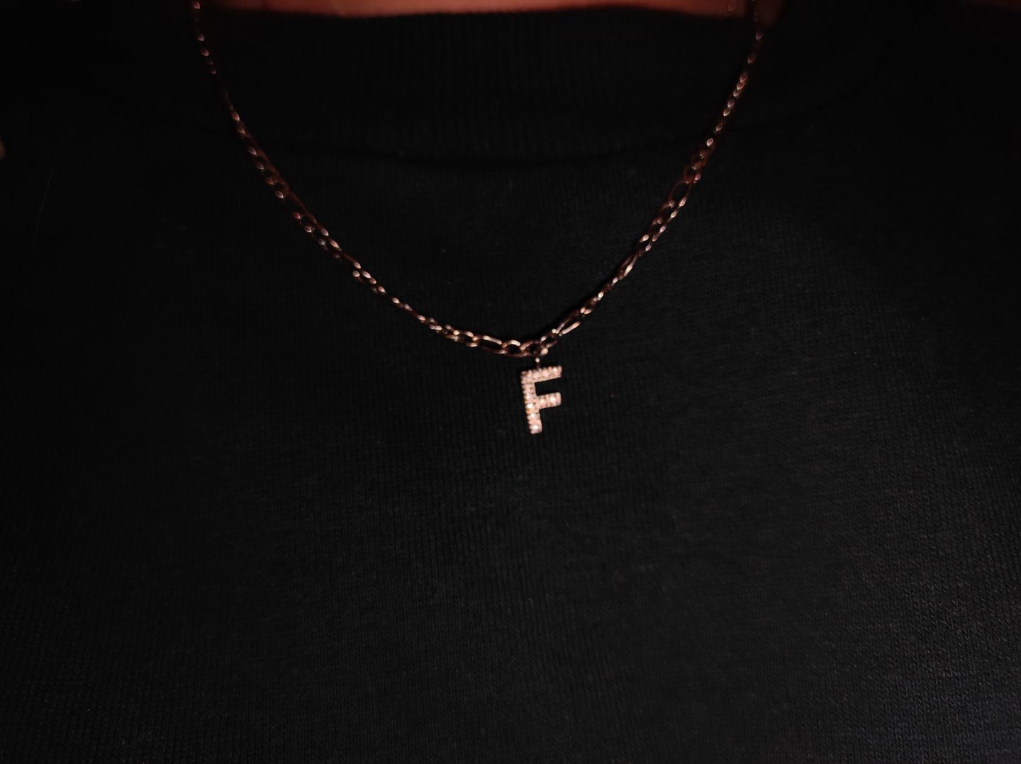 Customer photo review of Classic Letter Halskette | 18K vergoldet