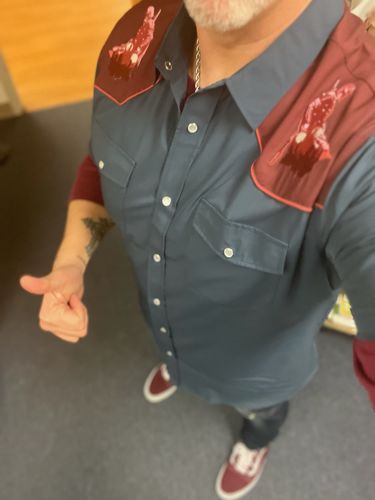 Customer photo review of Star Wars™ The Mandalorian™ "Warm or Cold” – Roper Short Sleeve Shirt