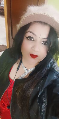 Customer photo review of Rubans Voguish Silver Tone Zircon Stone Studded Snake Necklace