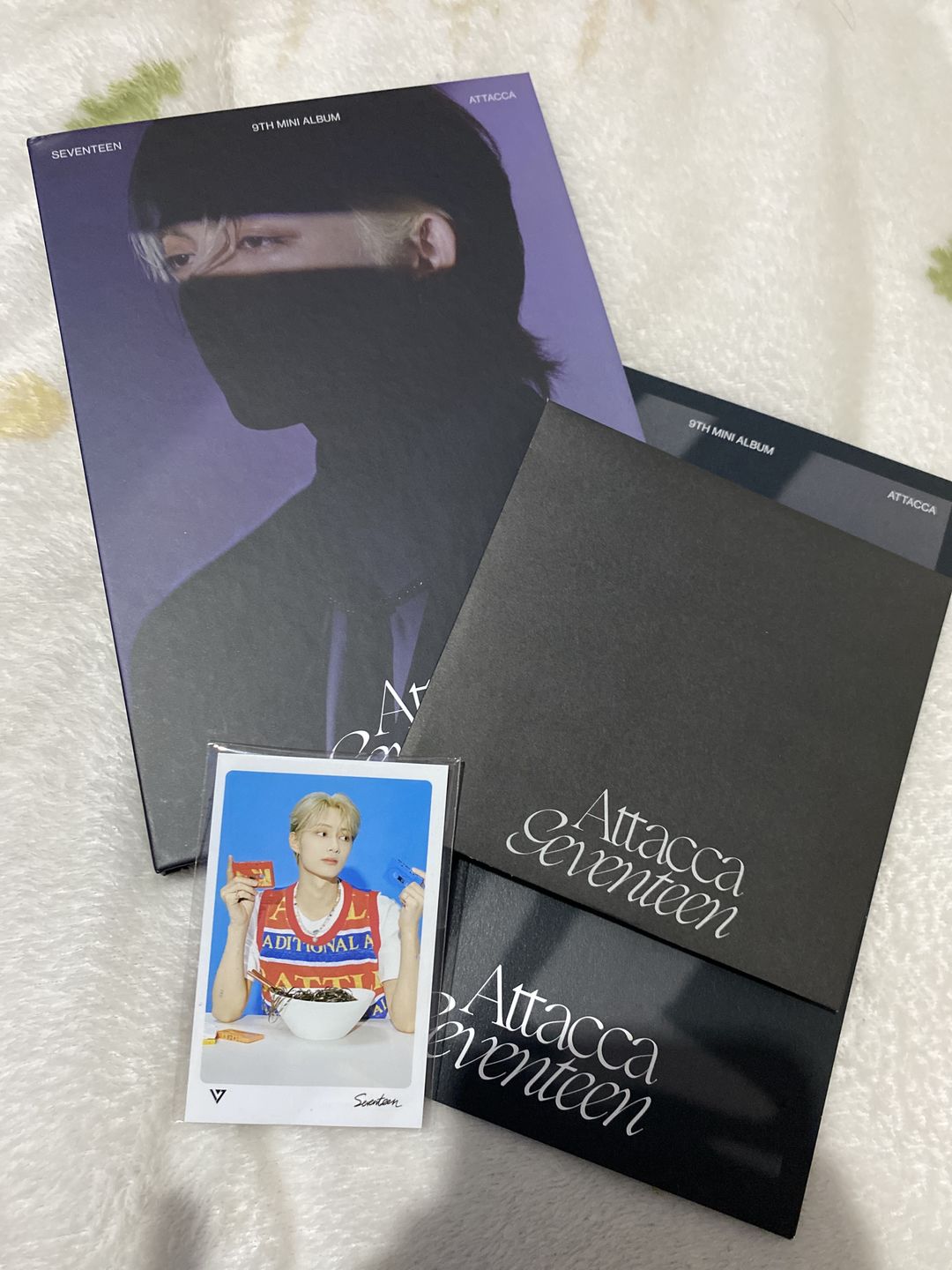 Customer photo review of SEVENTEEN - 9TH MINI ALBUM ATTACCA CARAT VER.