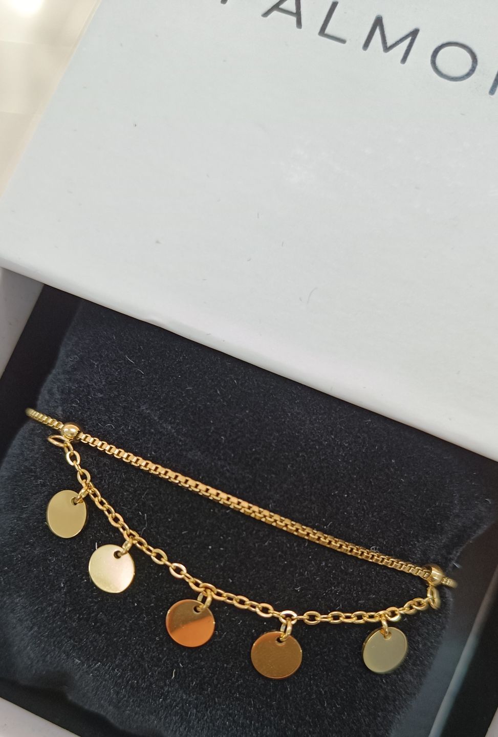 Customer photo review of Tiny Plates Bracelet- 18k Gold Plated