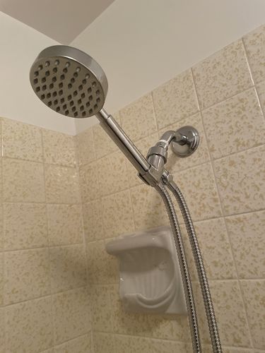 Customer photo review of 1-Spray Handheld Shower Head Set