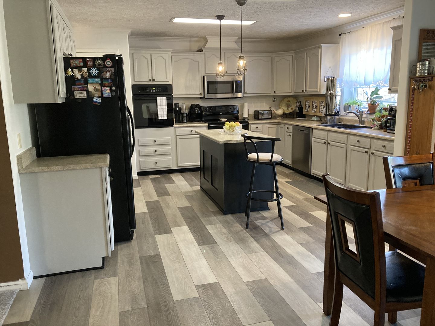 Customer photo review of Luxe Grey - One Step Paint