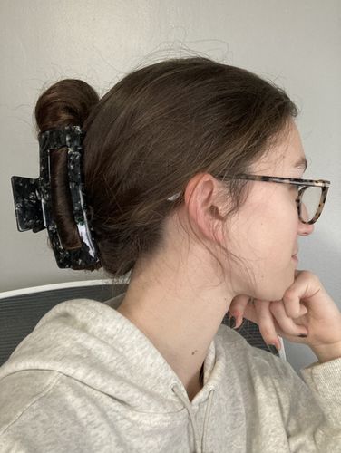 Customer photo review of XL Dreamy Claw Clip