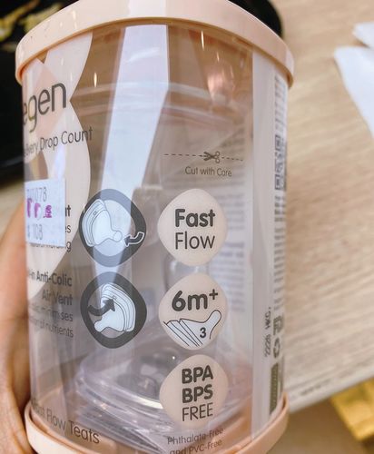Customer photo review of Hegen PCTO™ 150ml/5oz Feeding Bottle PPSU with Slow Flow Nipple (1 to 3 months)