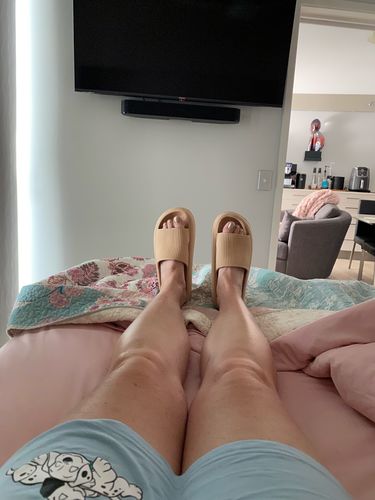 Customer photo review of The Cushy Slides™