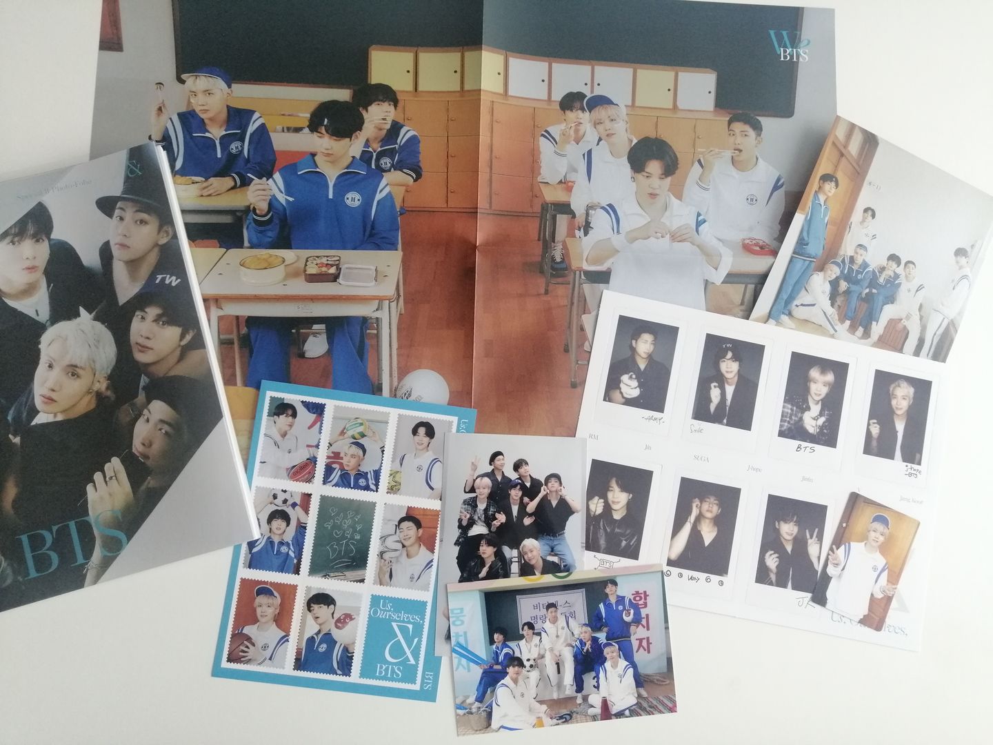 Customer photo review of BTS - SPECIAL 8 PHOTO FOLIO US OURSELVES AND BTS WE SET VER.
