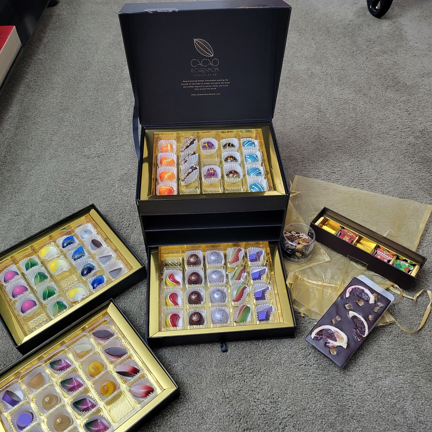 Customer photo review of Ultimate Truffle Collection, 80 pieces