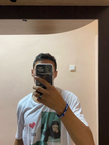Customer photo review of Off-White x Nike iPhone Case Clear Black