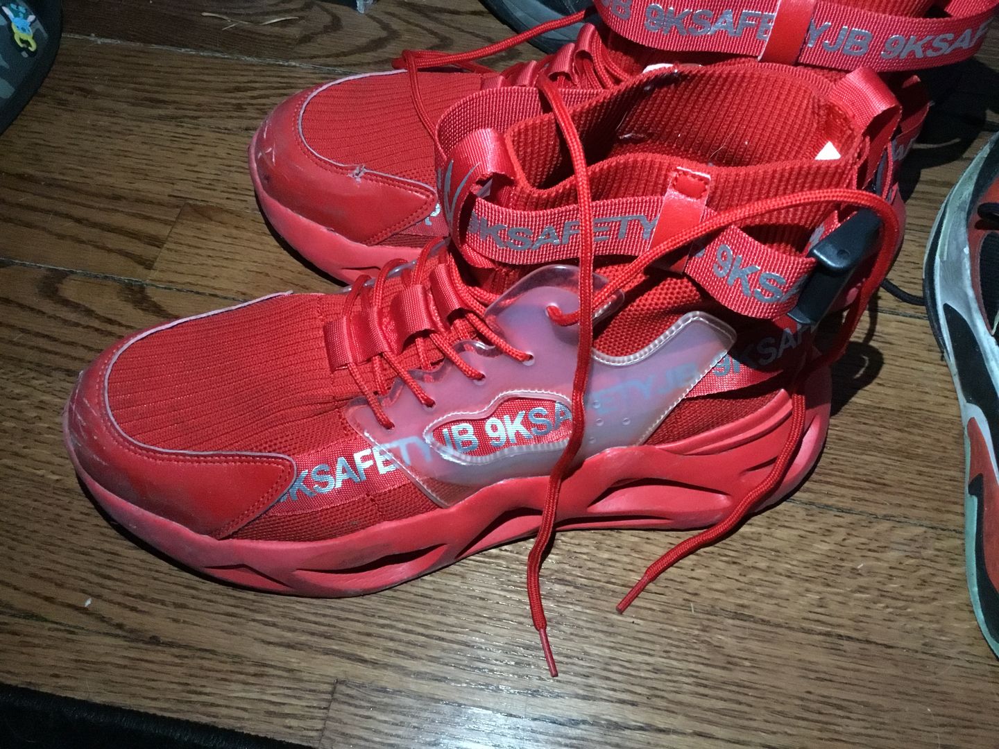 Customer photo review of Maven Comfortable Steel Toe Work Shoes