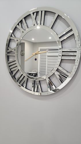 Customer photo review of 32" Luxury Real Mirrored Clock