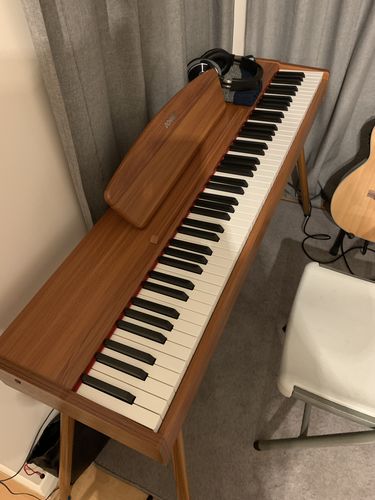 Customer photo review of Donner DDP-80 Wooden Style 88 Key Weighted Digital Piano with Stand & 3 Pedal