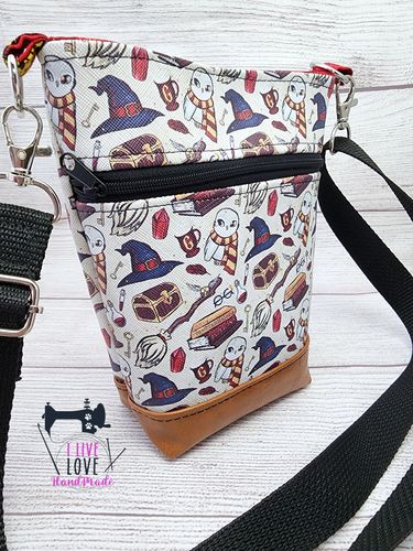 Customer photo review of Wanderlust Phone Bag Pattern