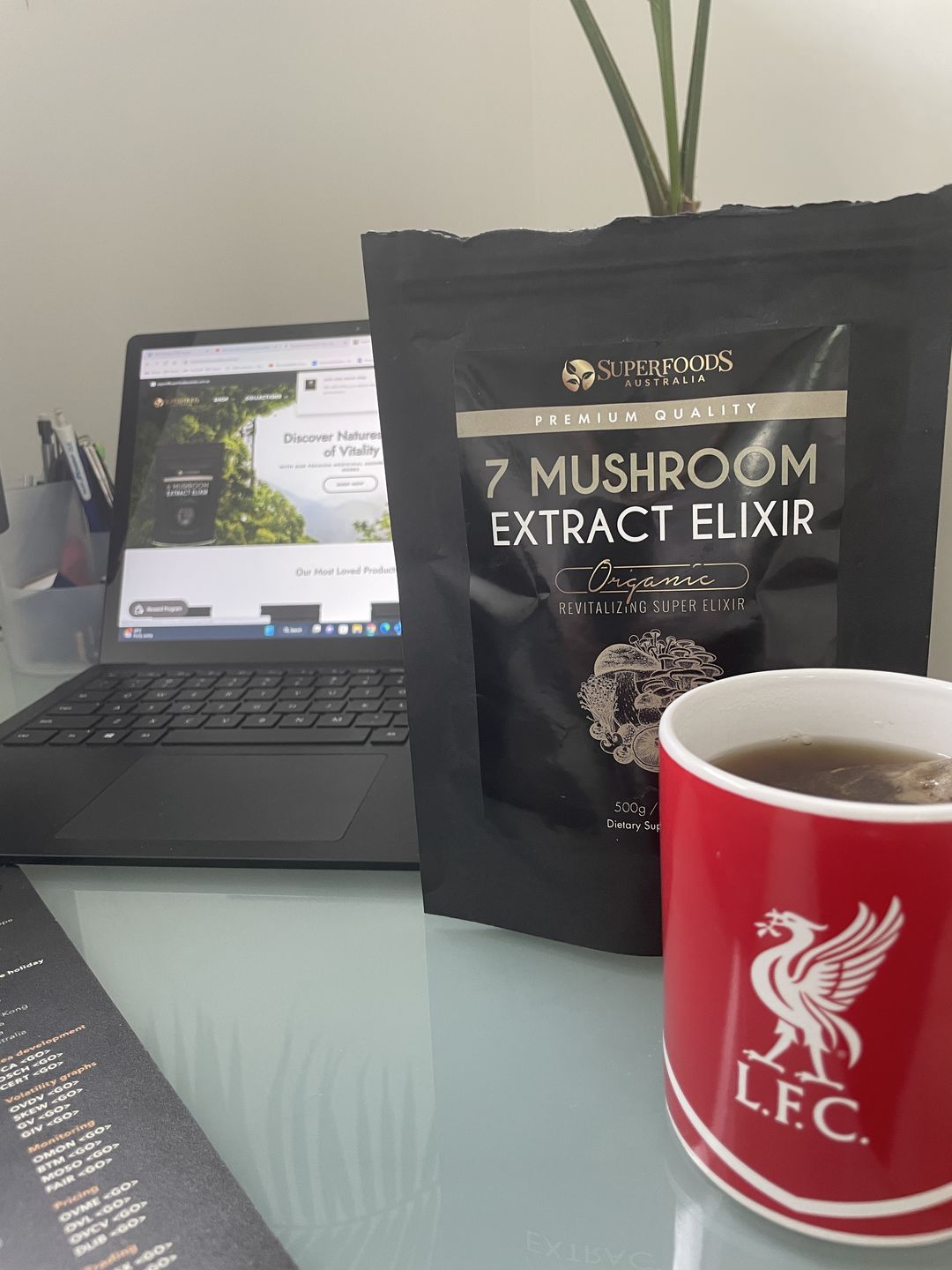 Customer photo review of Organic 7 Mushroom Extract - Chaga, Reishi, Cordyceps, Maitake, Shiitake, Lion's Mane, Turkey Tail