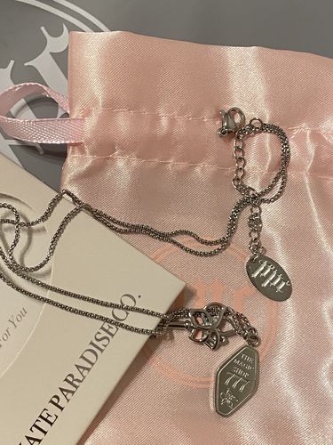 Customer photo review of Magic Shop Necklace