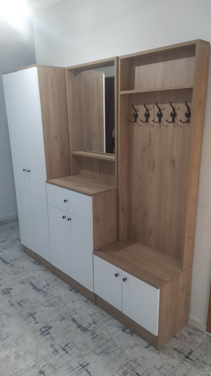 Customer photo review of Rani P6 Modern Çekmeceli Aynalı Askılı Portmanto Ayakkabılık Vestiyer Sepet Ceviz - Beyaz M3