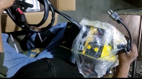 Customer photo review of Soldadora Microalambre Inversora Electrodos 120 Luz Y Gas