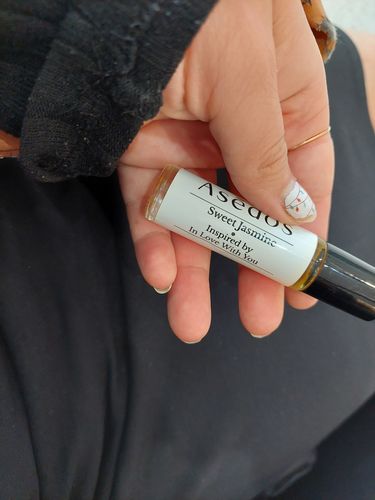 Customer photo review of SWEET JASMINE PERFUME OIL