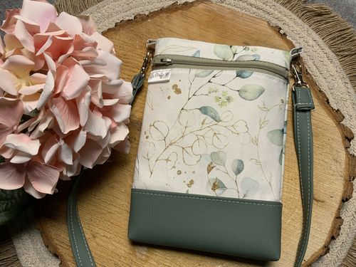 Customer photo review of Wanderlust Phone Bag Pattern