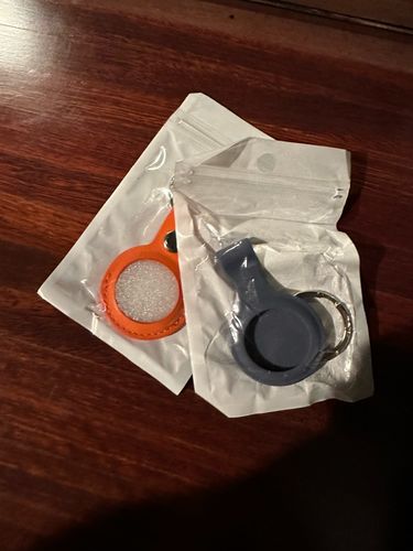 Customer photo review of AirTag Leather Case