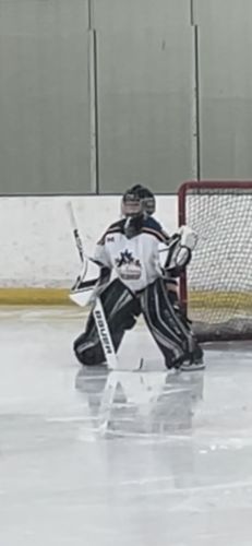 Customer photo review of Warrior Ritual G6 E+ Junior Goalie Catcher