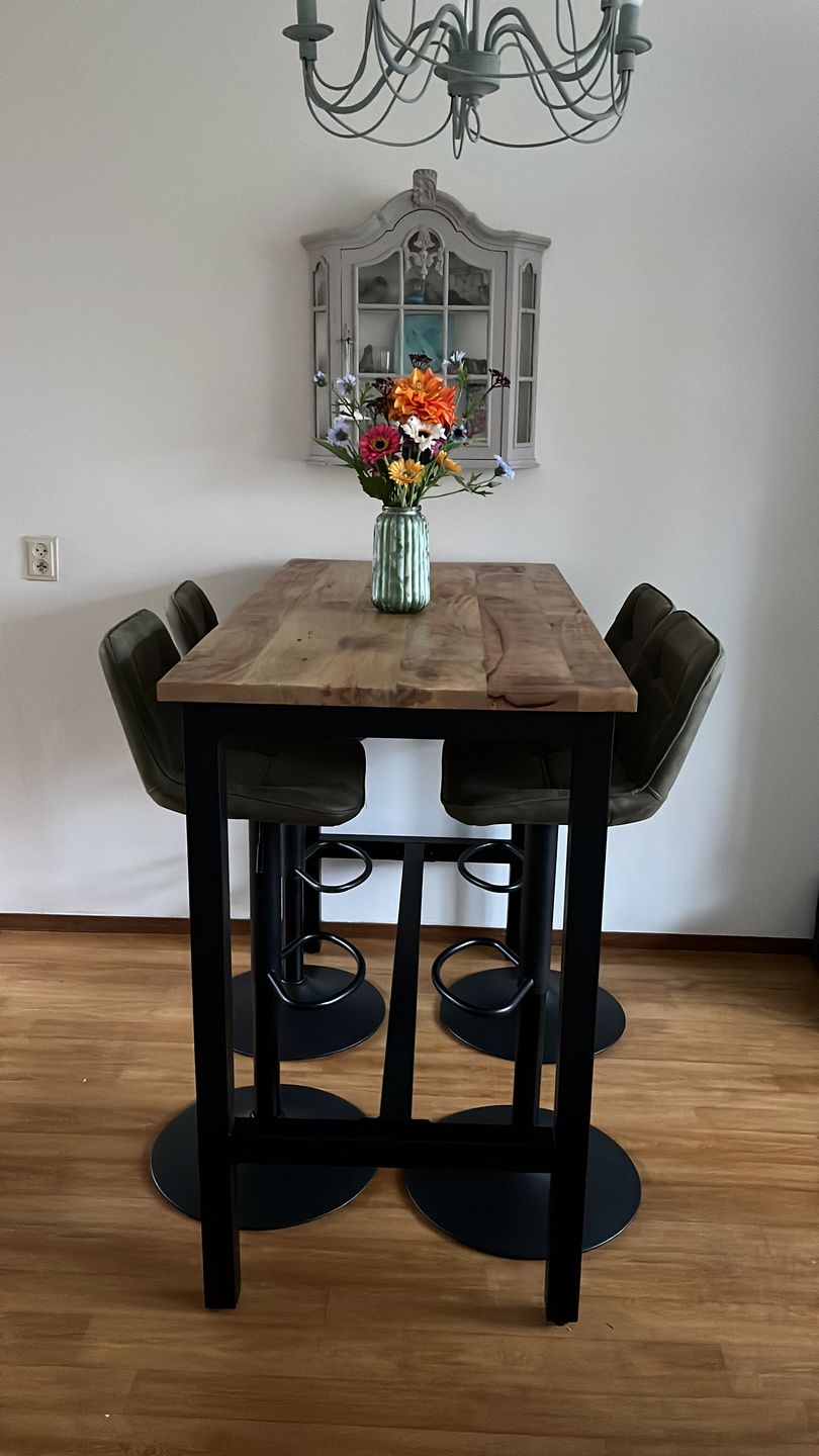 Customer photo review of Bartafel Industrieel Design | Mangohout en Staal | 135x65x105cm