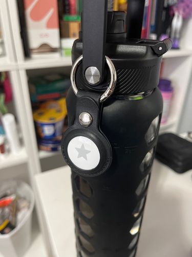 Customer photo review of AirTag Leather Case