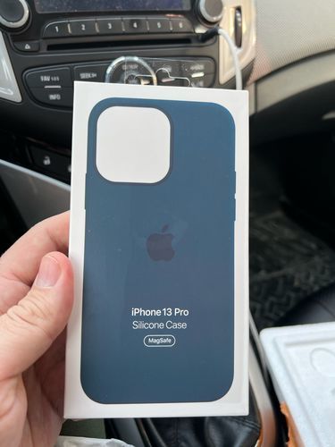 Customer photo review of iPhone Leather Case with MagSafe