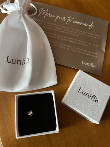 Customer photo review of Le piercing au nez Mariposa