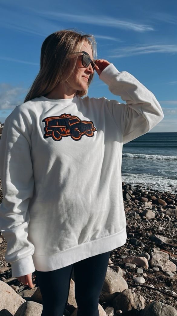 Customer photo review of SO CAL WOODY CREWNECK