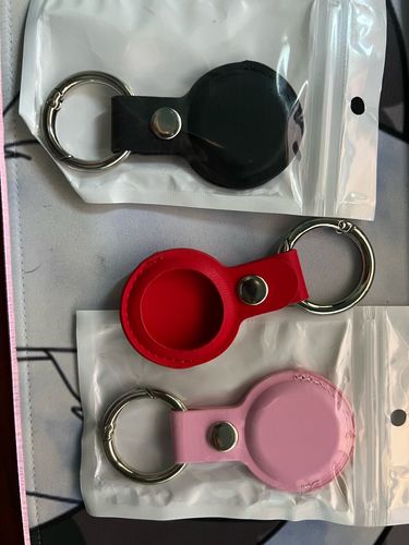 Customer photo review of AirTag Leather Case