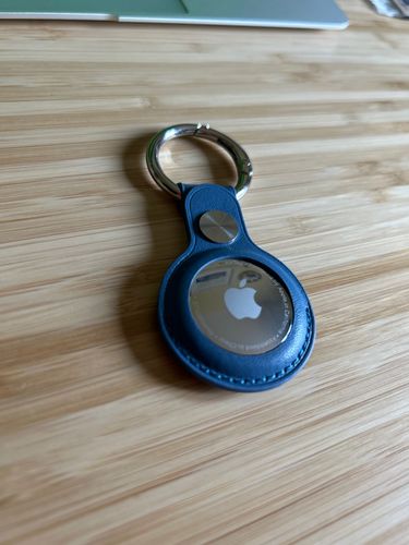 Customer photo review of AirTag Leather Case