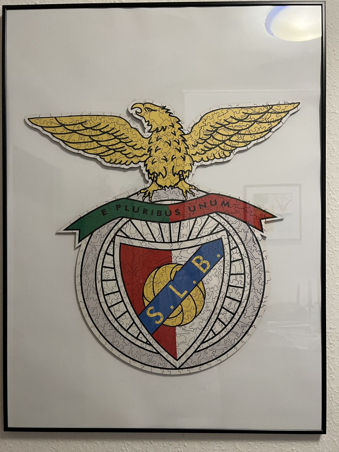 Customer photo review of SL Benfica® Logo - Official Wooden Puzzle