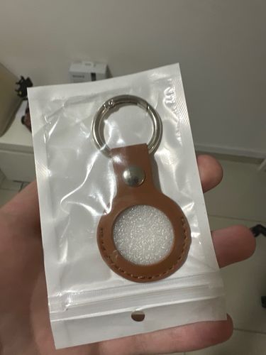 Customer photo review of AirTag Leather Case