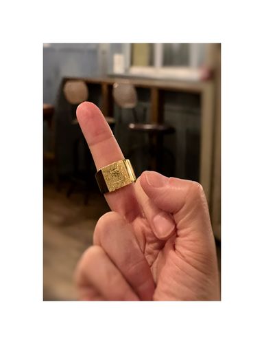 Customer photo review of Bandana Signet Ring - Gold
