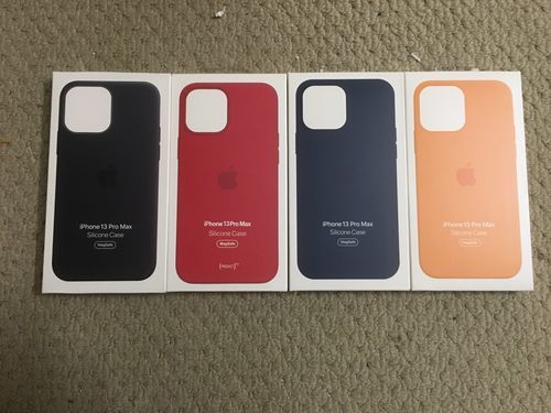 Customer photo review of iPhone Leather Case with MagSafe