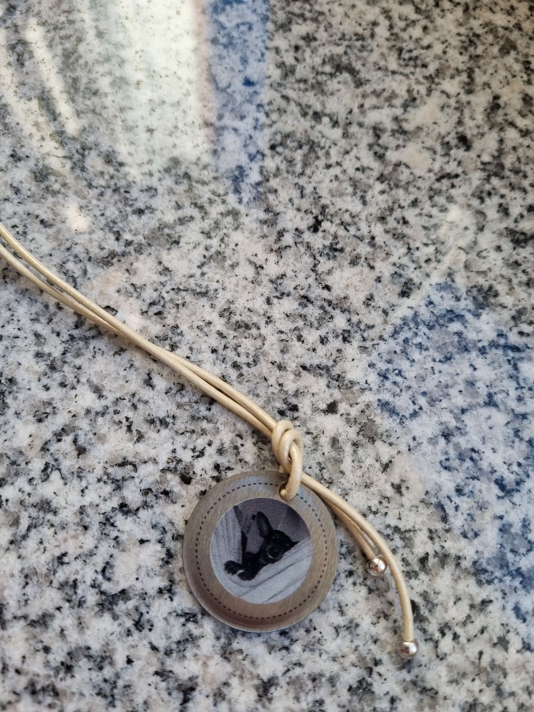 Customer photo review of personalisierbare Halskette - Blume